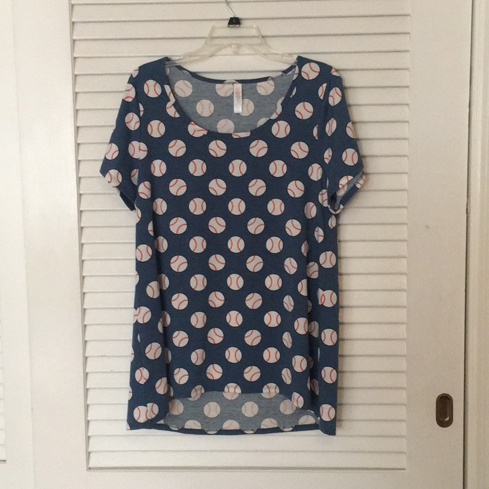NWOT BASEBALL LulaRoe Classic Tee